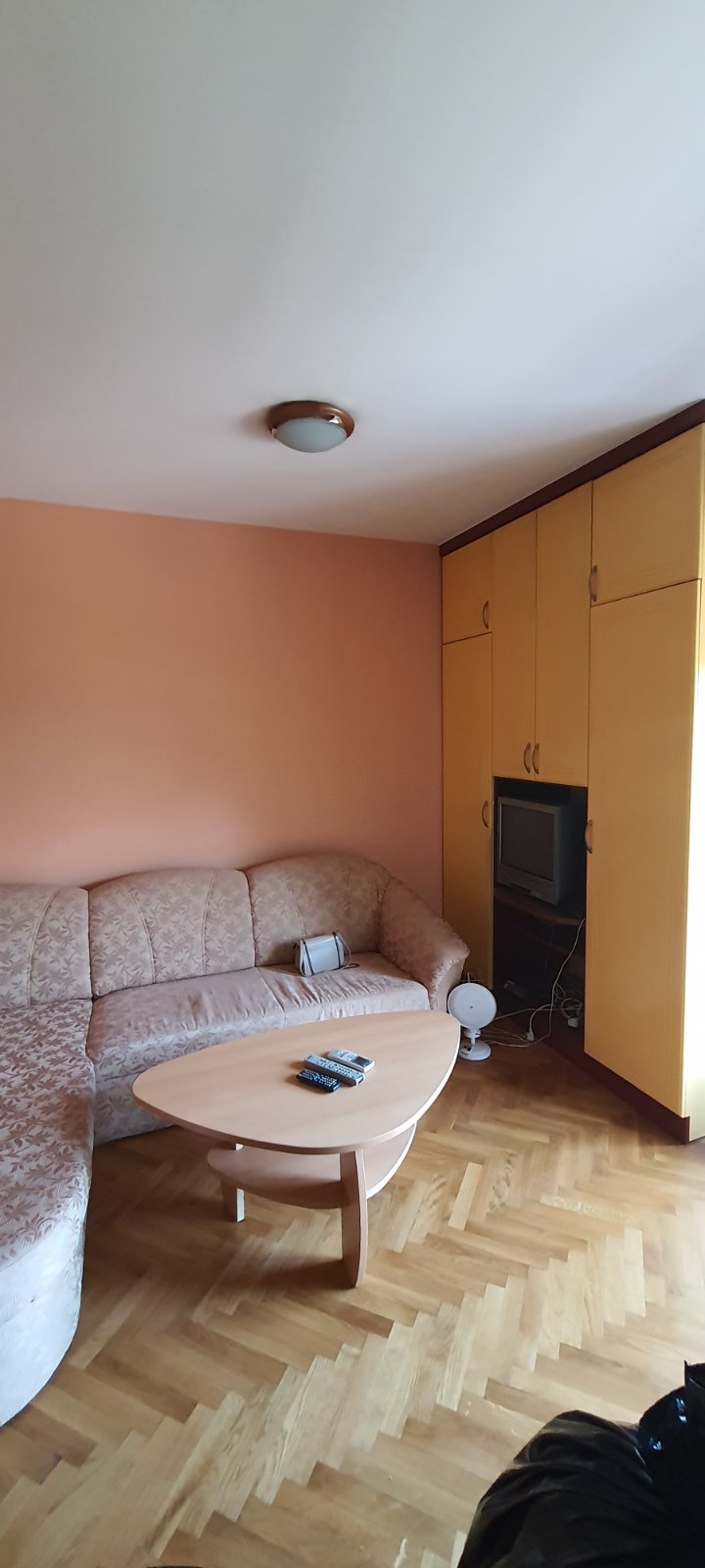 IZDAVANJE, GARSONJERA BLOK VI ZGRADA ZETAGRADNJA